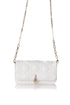 Dior Talk Phone Pouch latte, vista tres cuartos con flap cannage