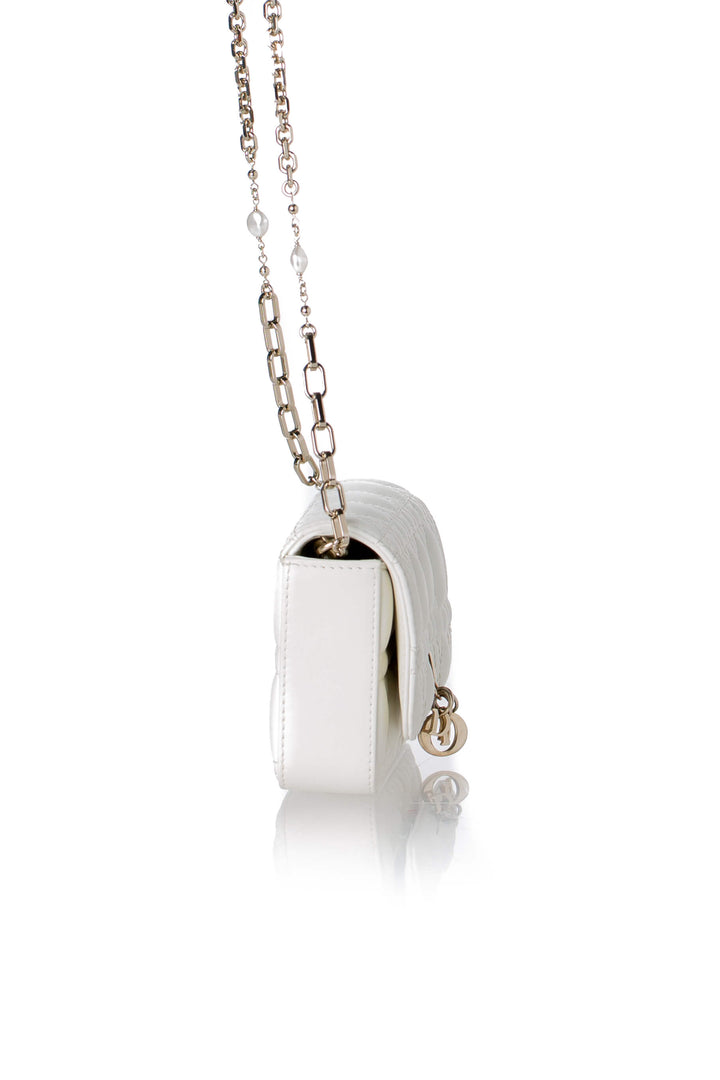 Dior Talk Phone Pouch Cannage latte, vista lateral opuesta