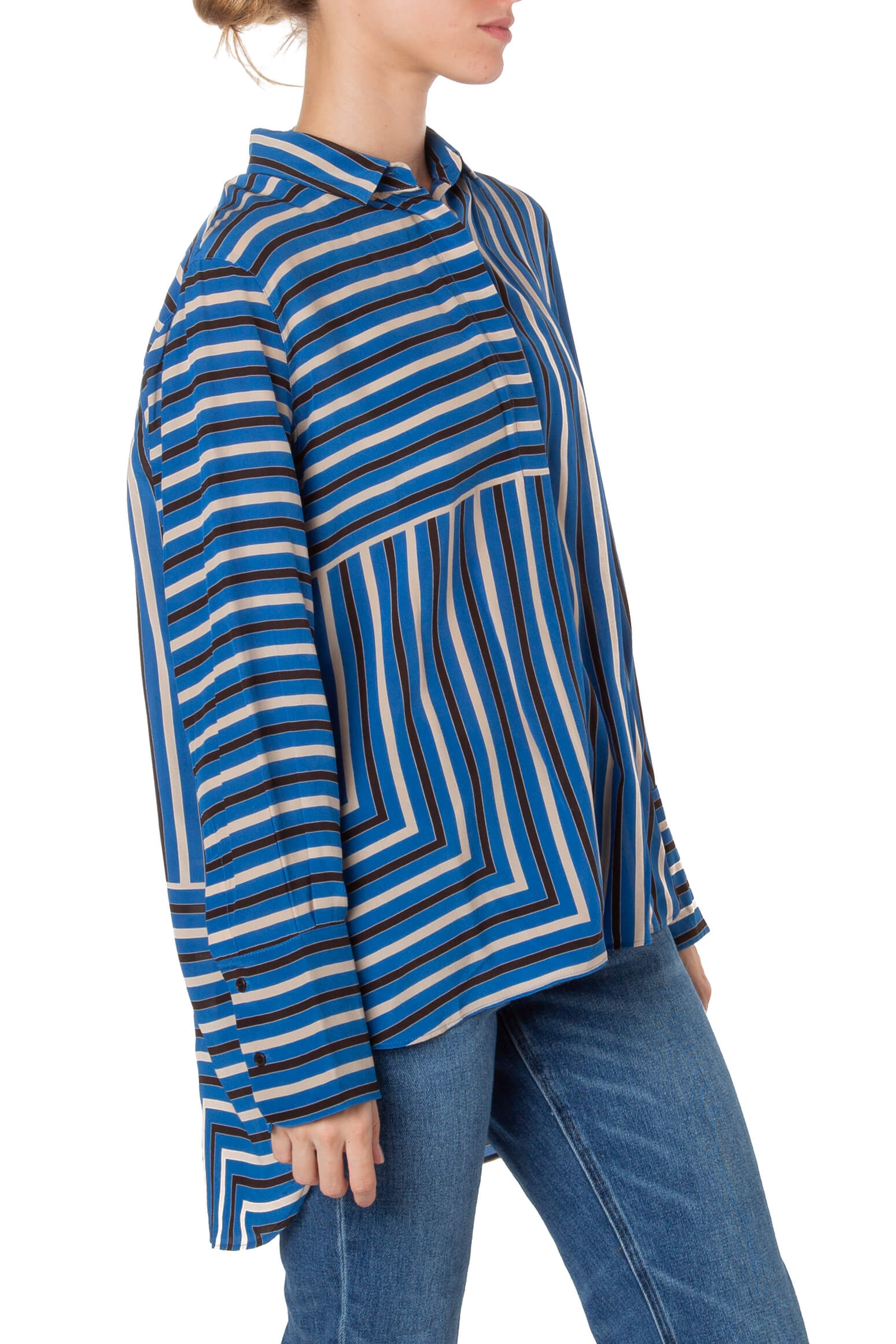 Akris Punto, Talla 8