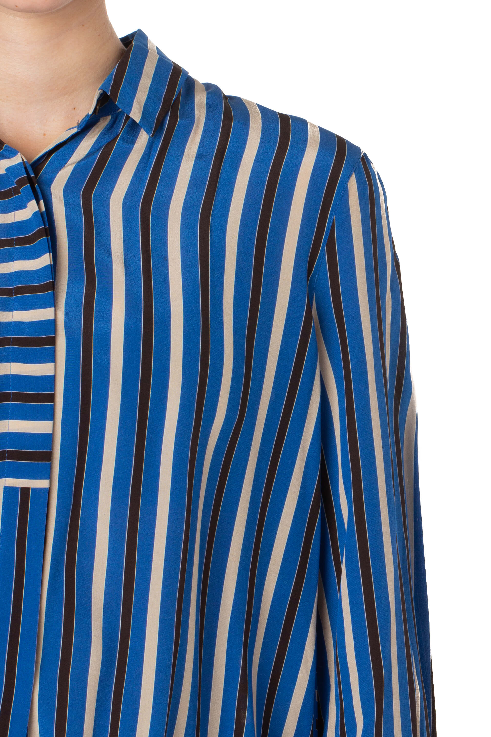 Akris Punto, Talla 8