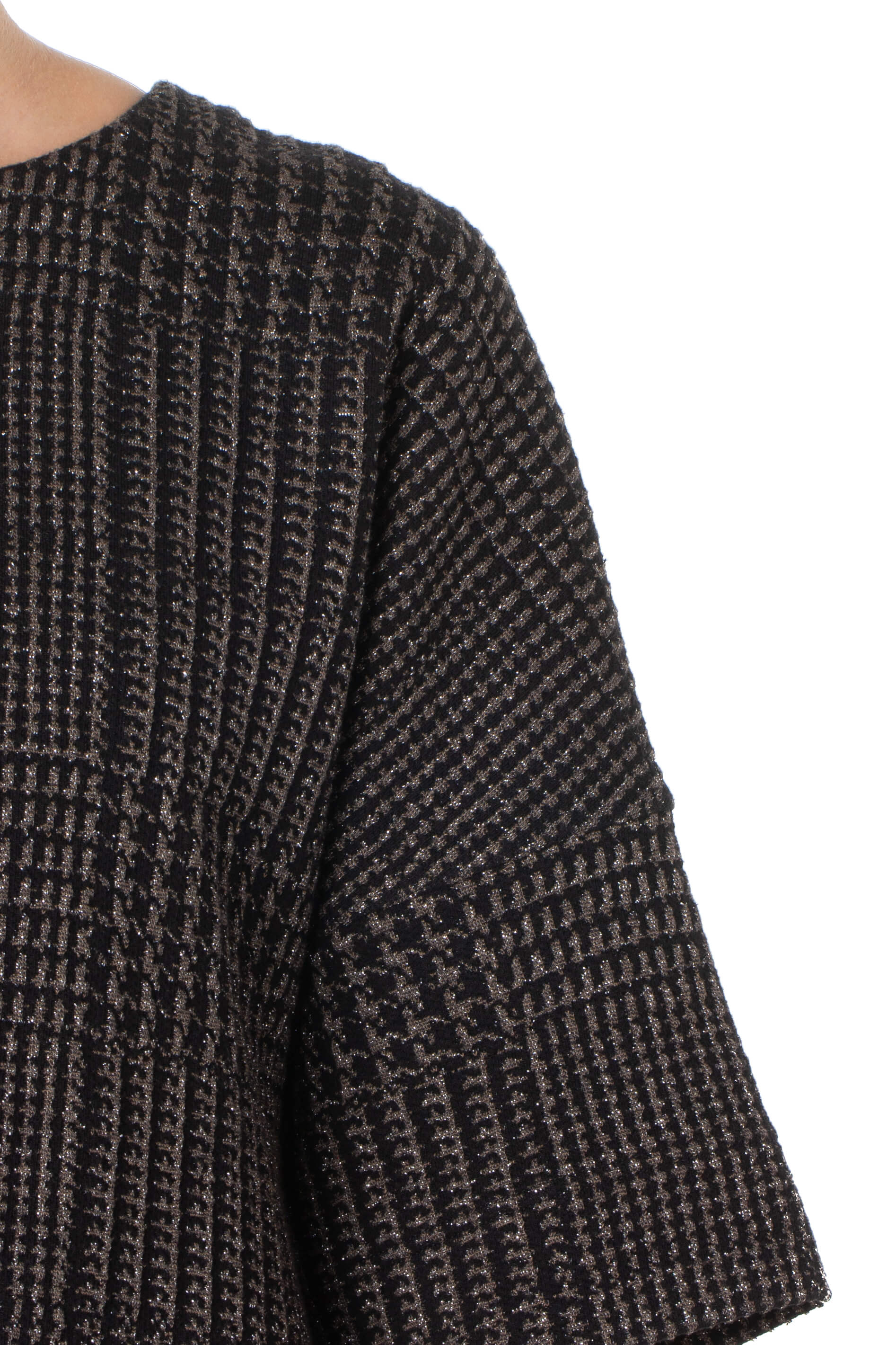 Akris Punto, Talla 6
