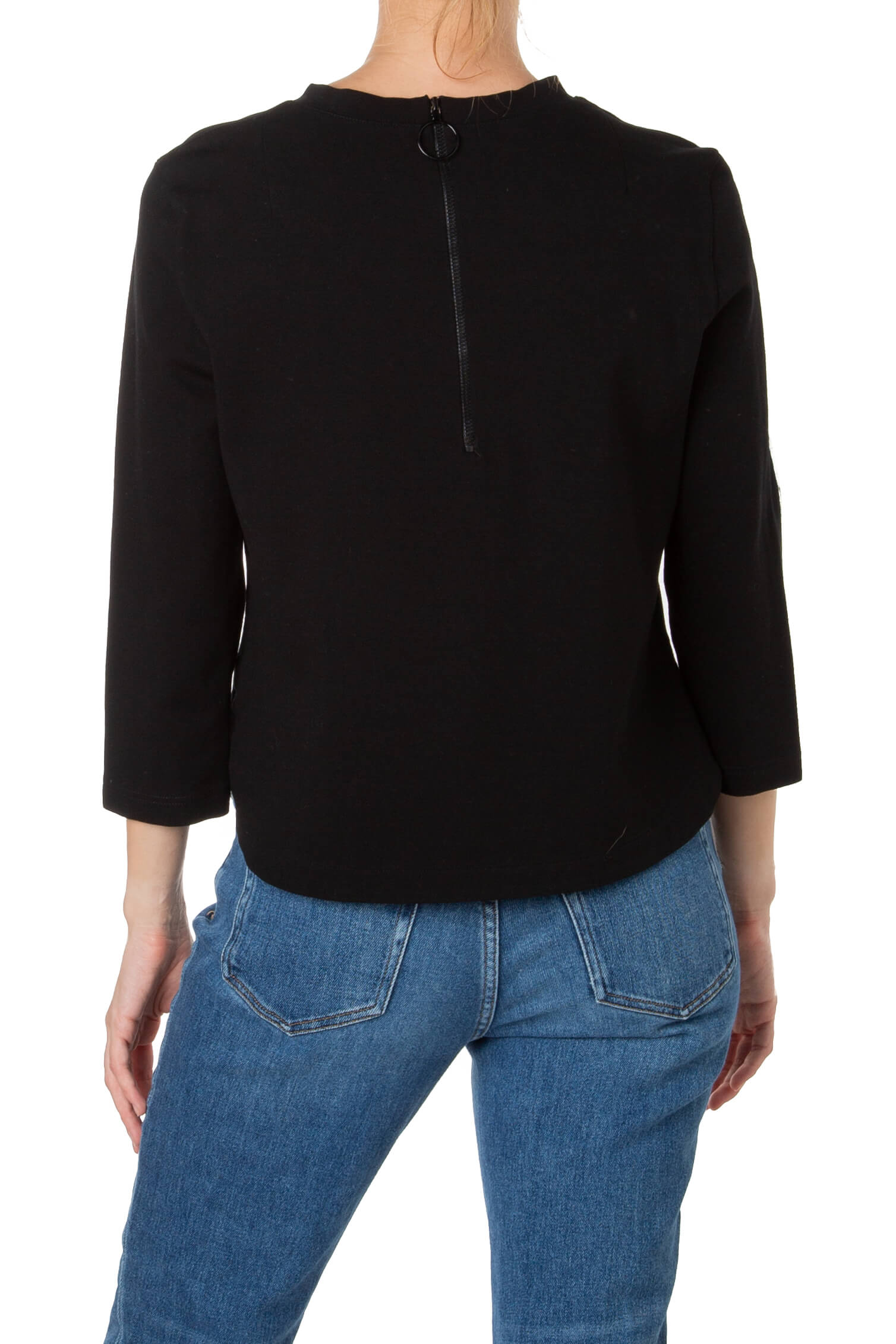Akris Punto, Talla 8