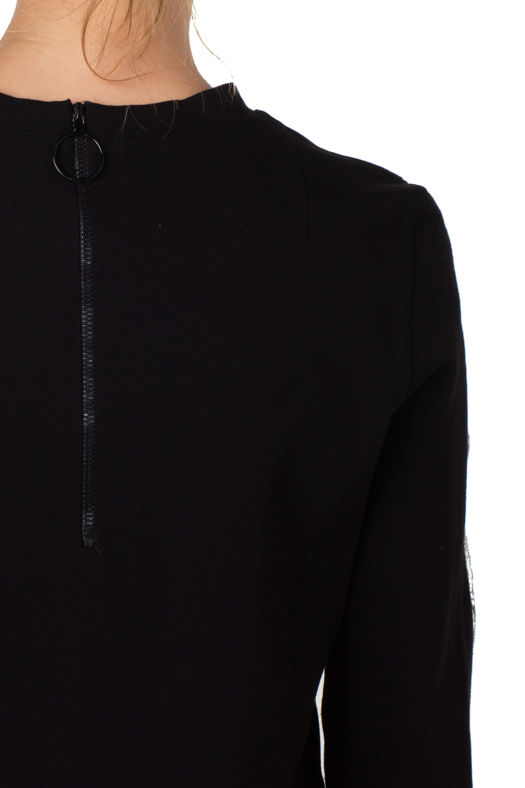Akris Punto, Talla 8