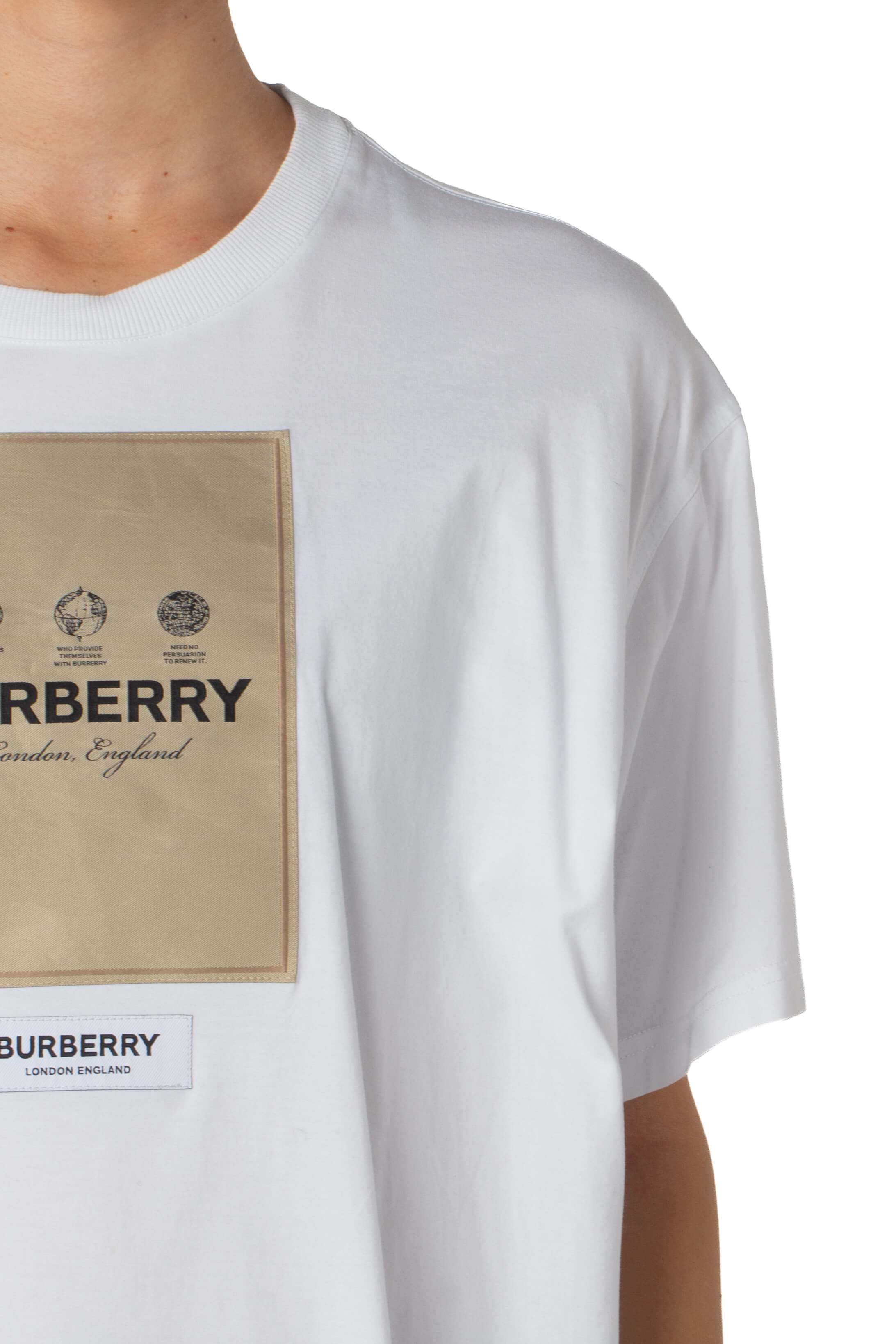 Burberry, Talla M