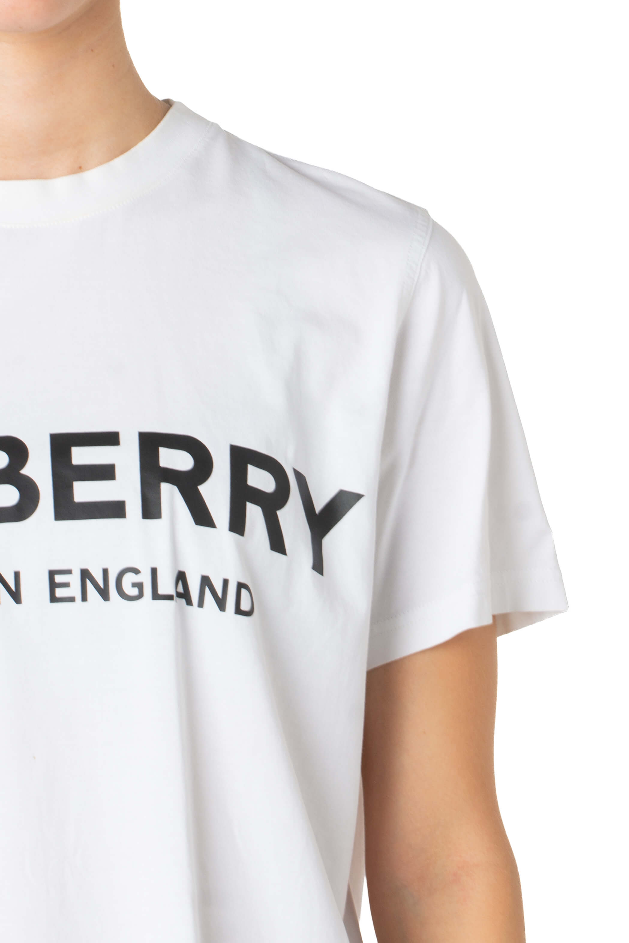 Burberry, Talla L