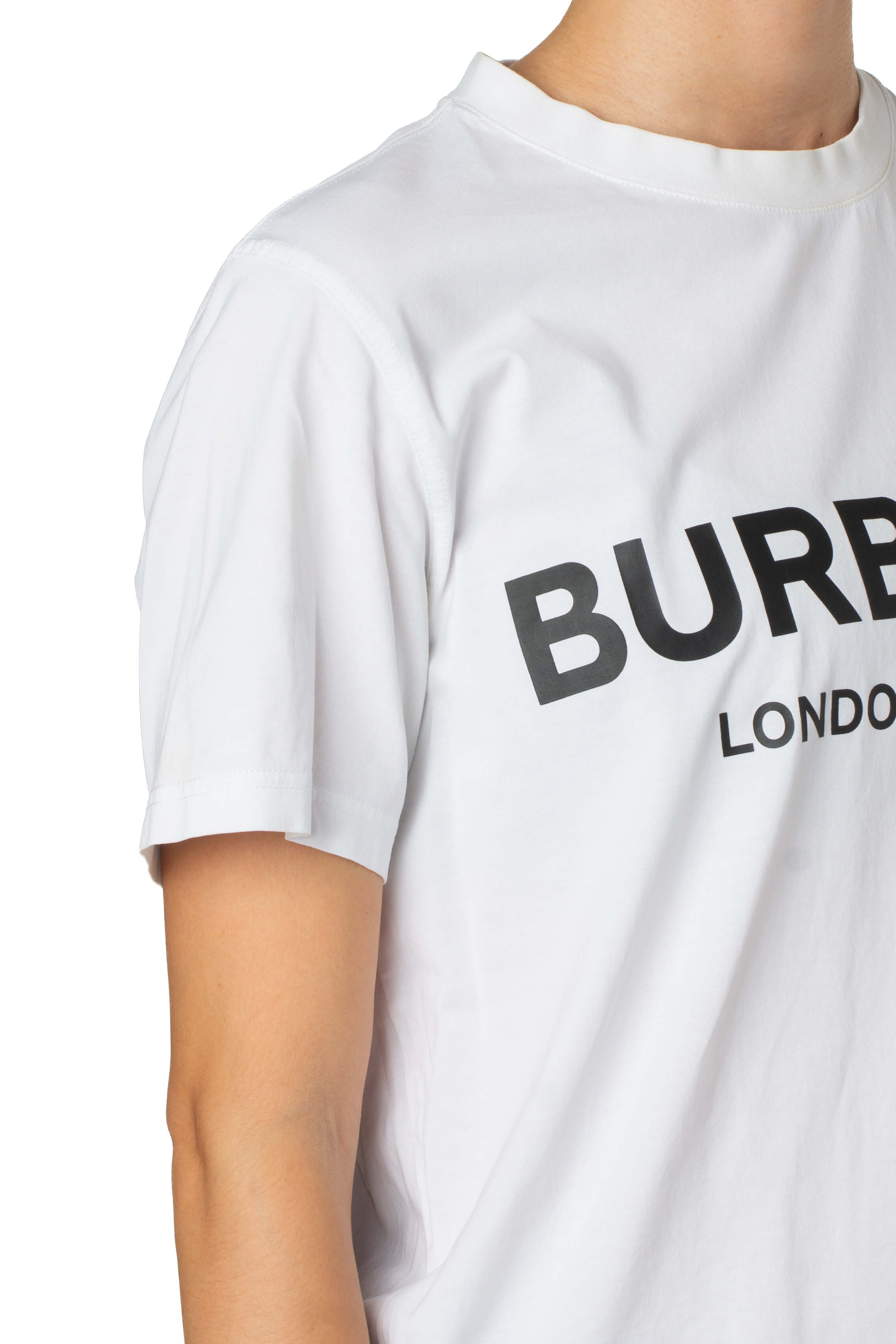 Burberry, Talla L