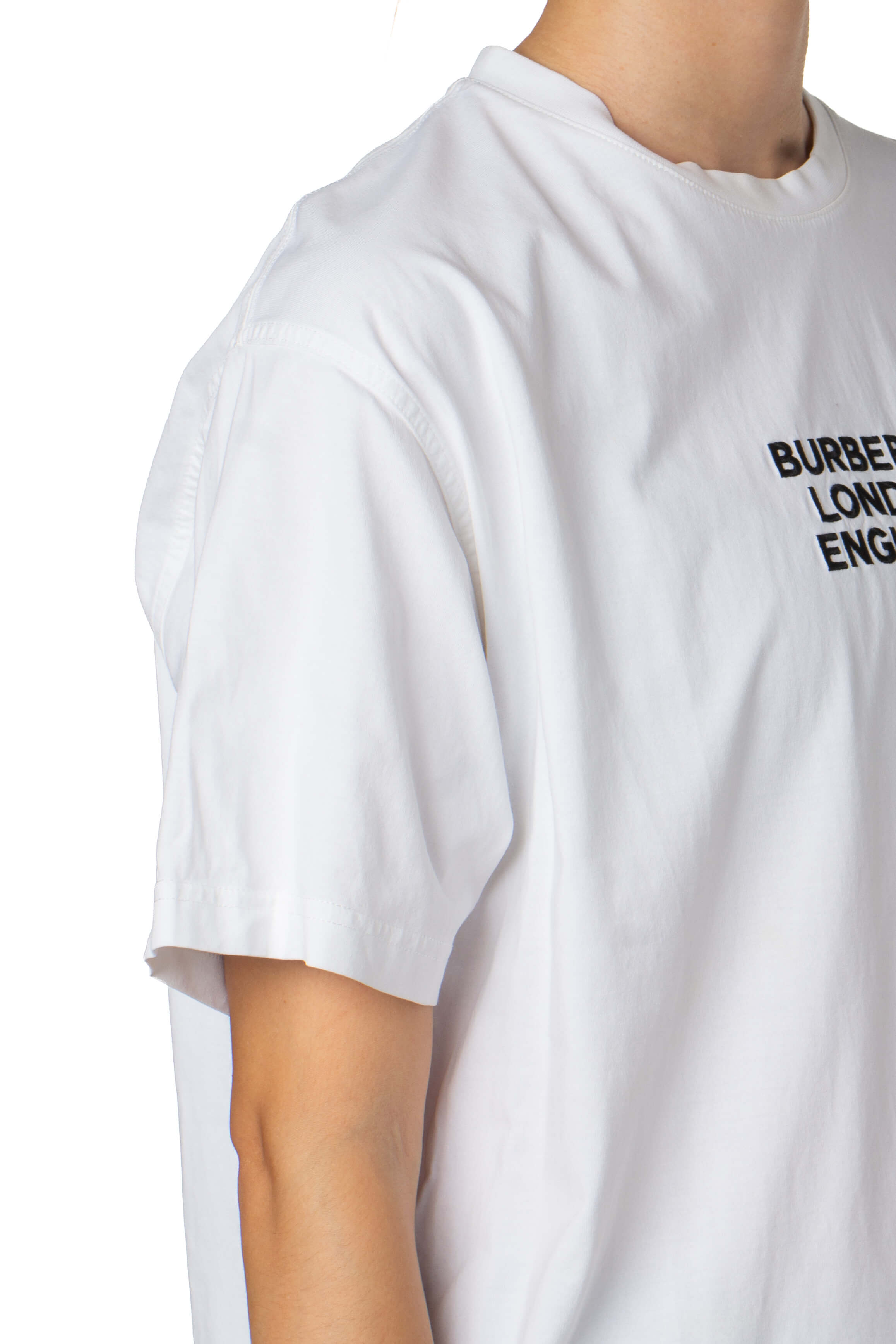 Burberry, Talla M