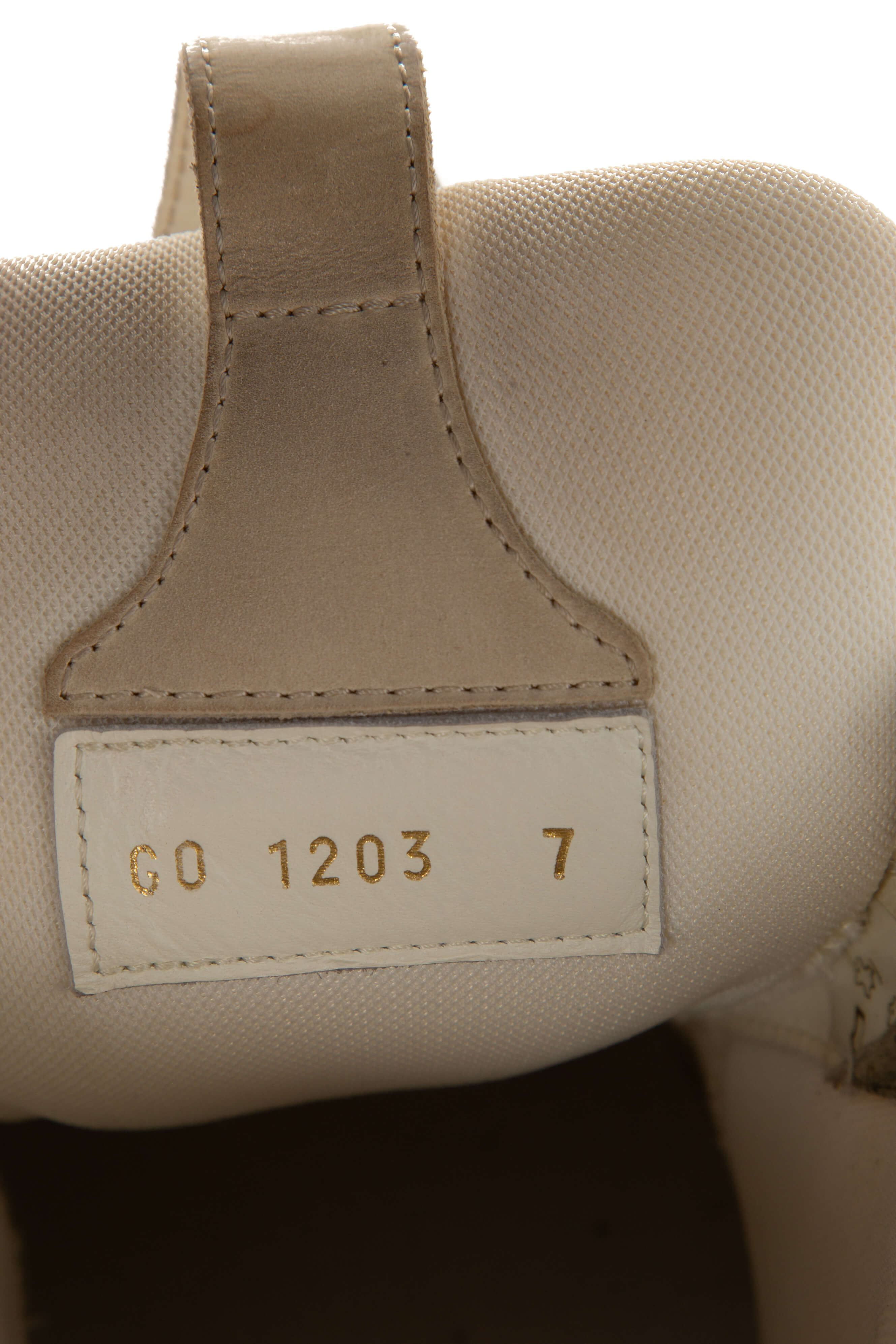 Louis Vuitton, Talla 7