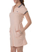 Vestido polo Lacoste coral de manga corta con bolsillo, vista lateral