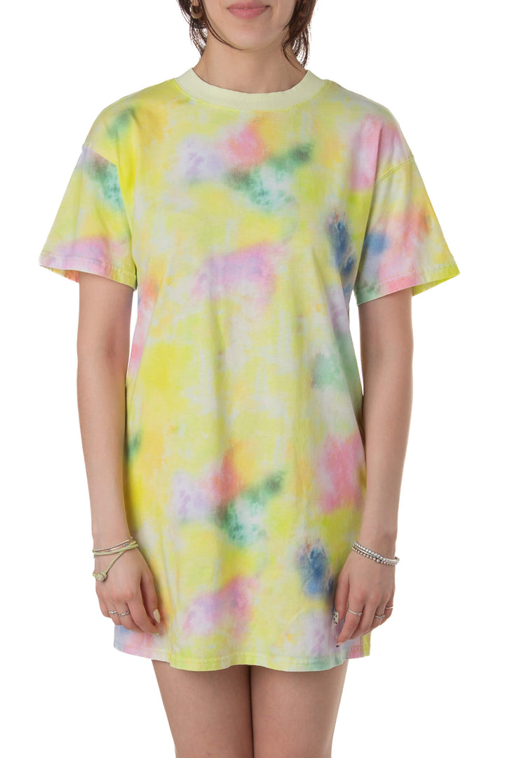 Blusón Alice + Olivia tie-dye amarillo rosa y verde, vista frontal