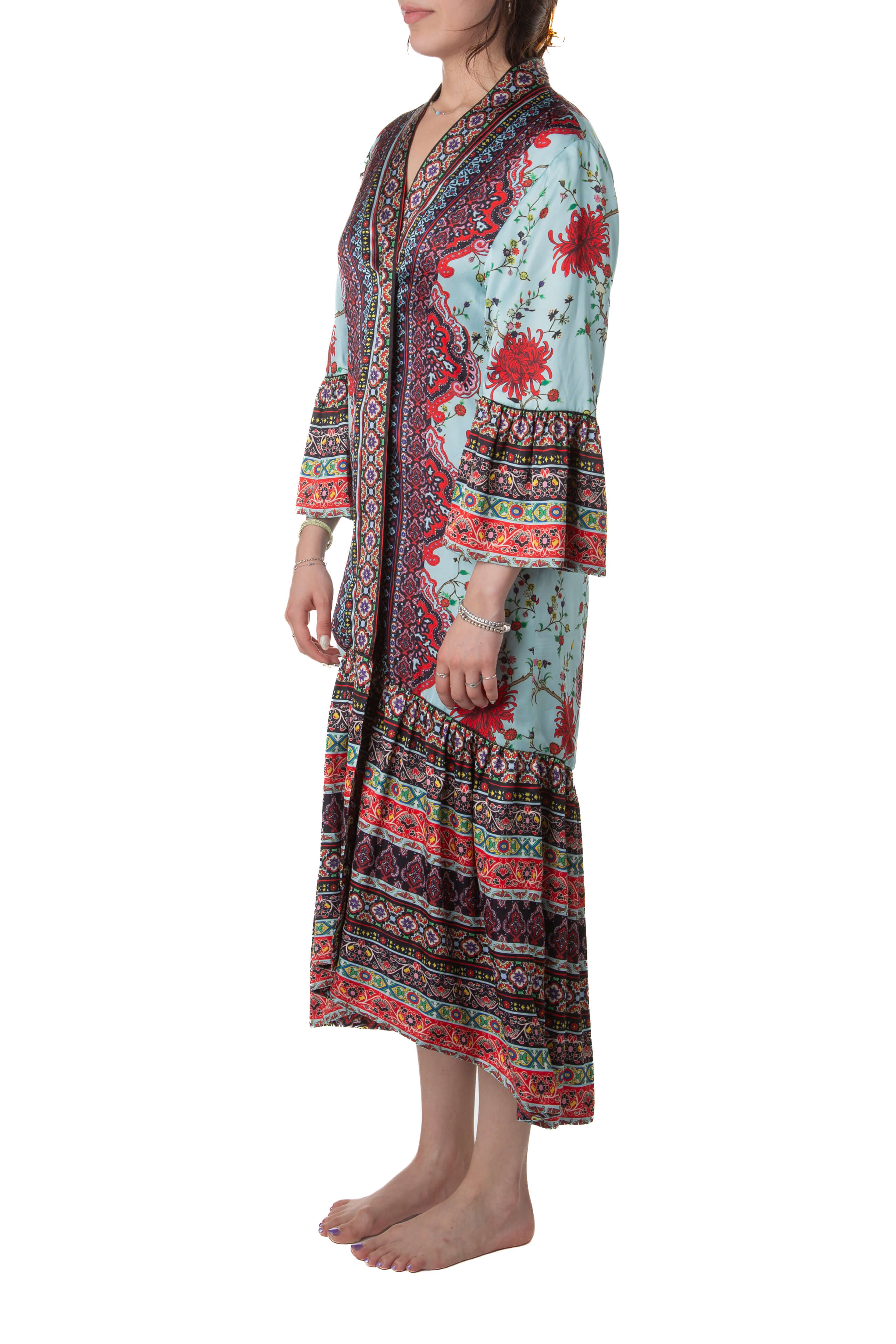 Kimono celeste estampado manga acampanada, vista lateral