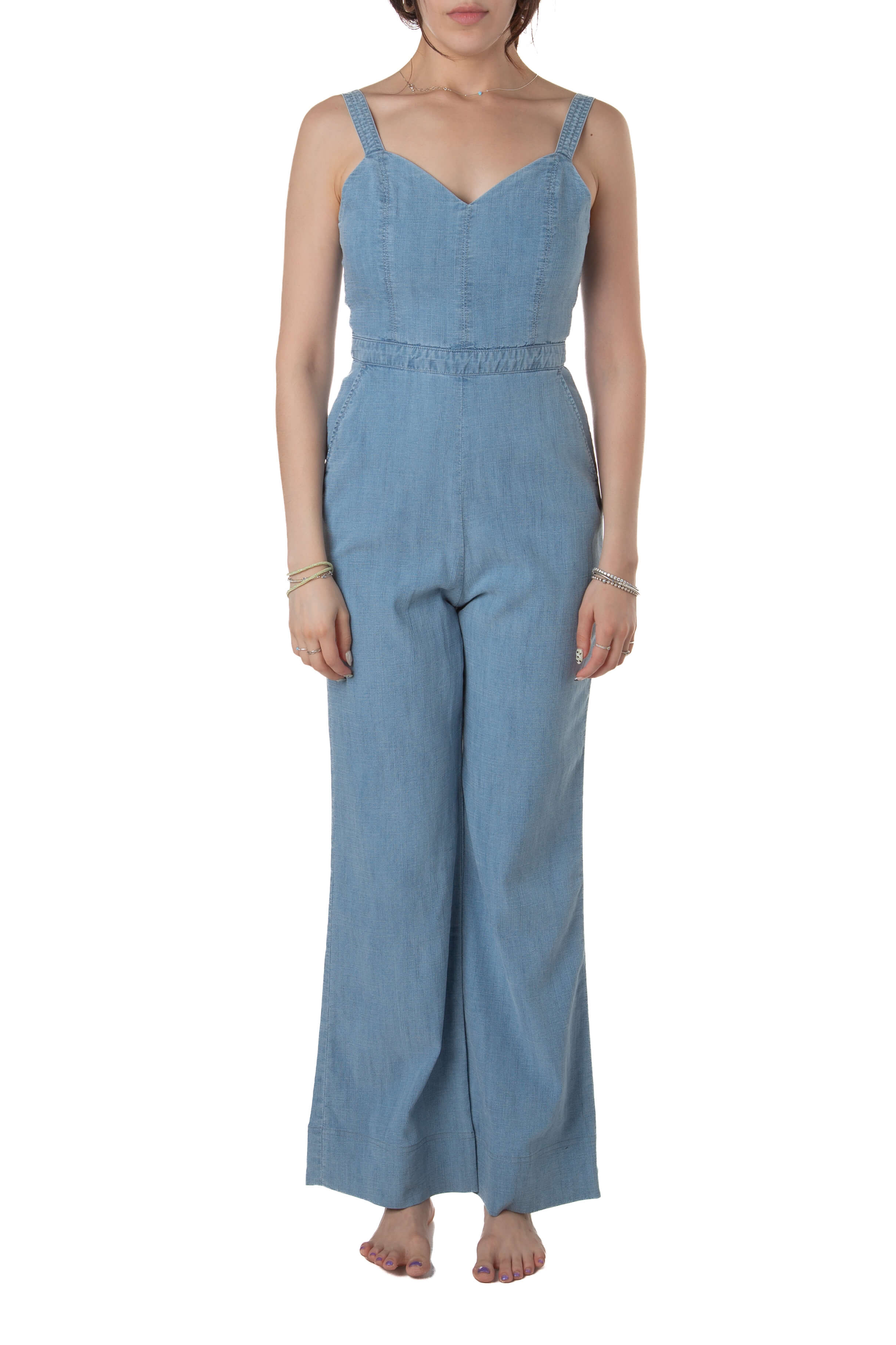Jumpsuit Alice + Olivia azul claro de tirantes wide-leg, vista frontal