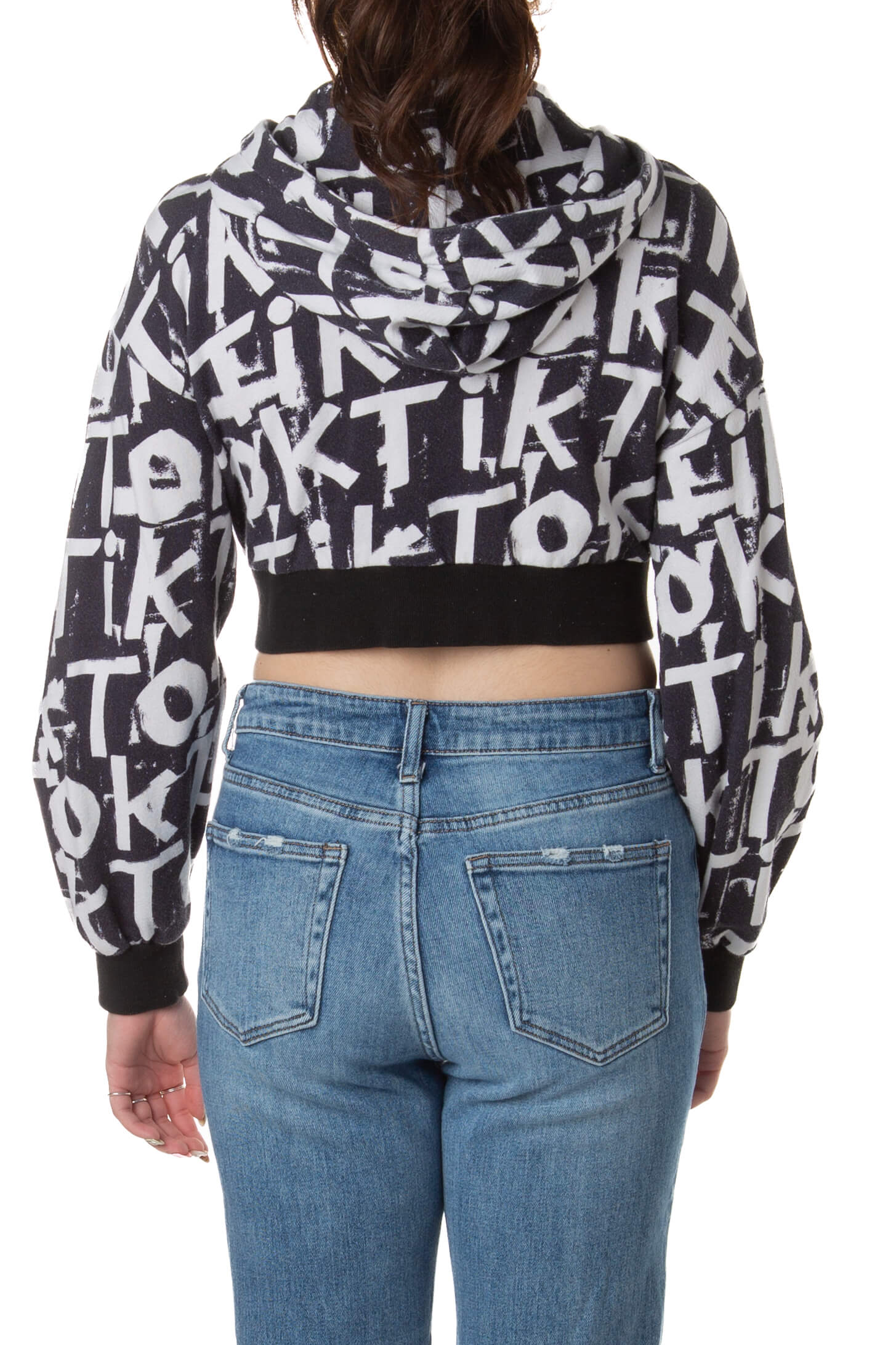 Sudadera Alice + Olivia cropped negra y blanca con capucha, vista trasera