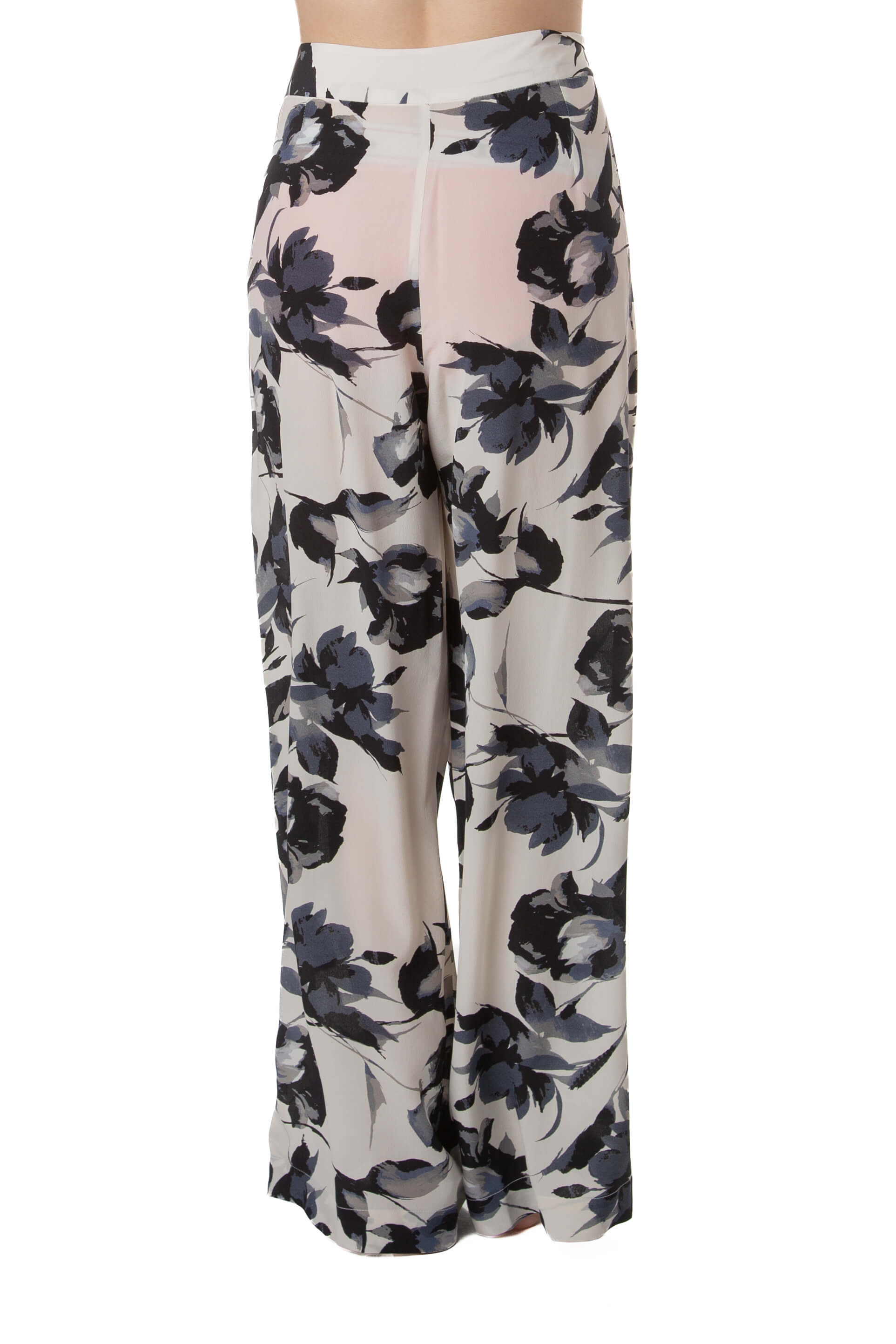 Pantalón de seda floral blanco y negro, pierna amplia, vista trasera