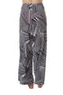 Pantalón Alice + Olivia blanco y negro geométrico, pierna amplia, vista trasera