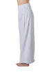 Pantalón Alice + Olivia blanco de pierna amplia con pinzas, vista lateral