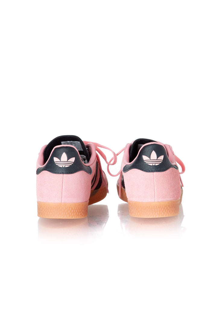 Adidas Gazelle — vista posterior del par