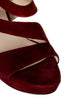 Prada Sandalias de plataforma con tiras — detalle de tiras de suede guinda y plataforma
