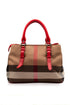 Tote Burberry de lona House Check con piel roja, vista frontal