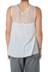 Blusa French Connection blanca, detalle del encaje en la espalda | ClosetRehab