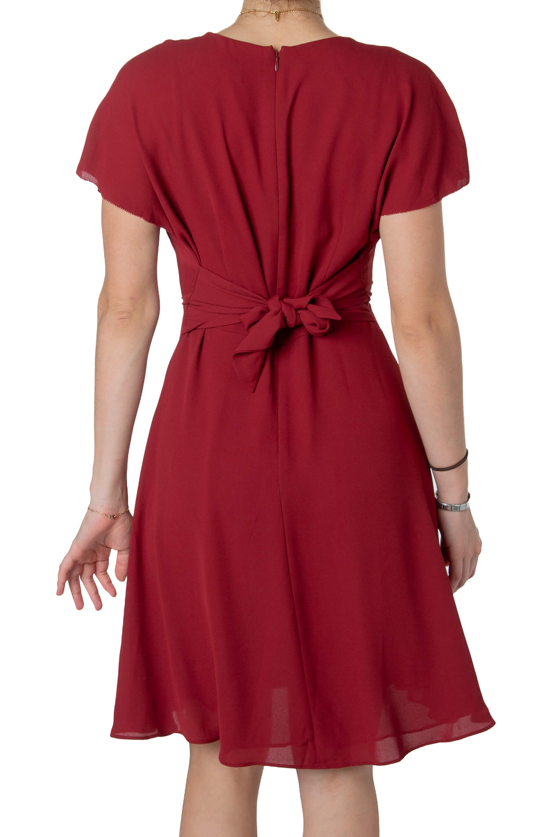 Vestido Ann Taylor rojo, detalle del moño en la espalda | ClosetRehab