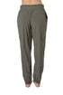 Pantalón Athleta verde militar, detalle de la pretina trasera | ClosetRehab