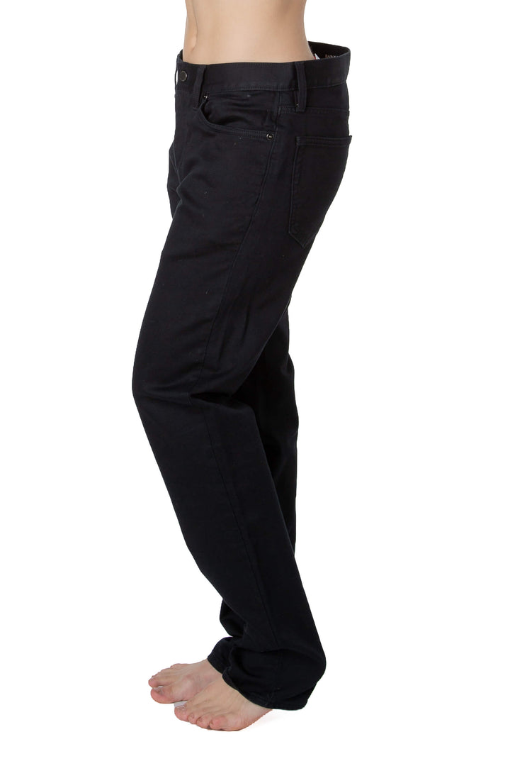 Pantalón Banana Republic negro corte tapered, vista lateral