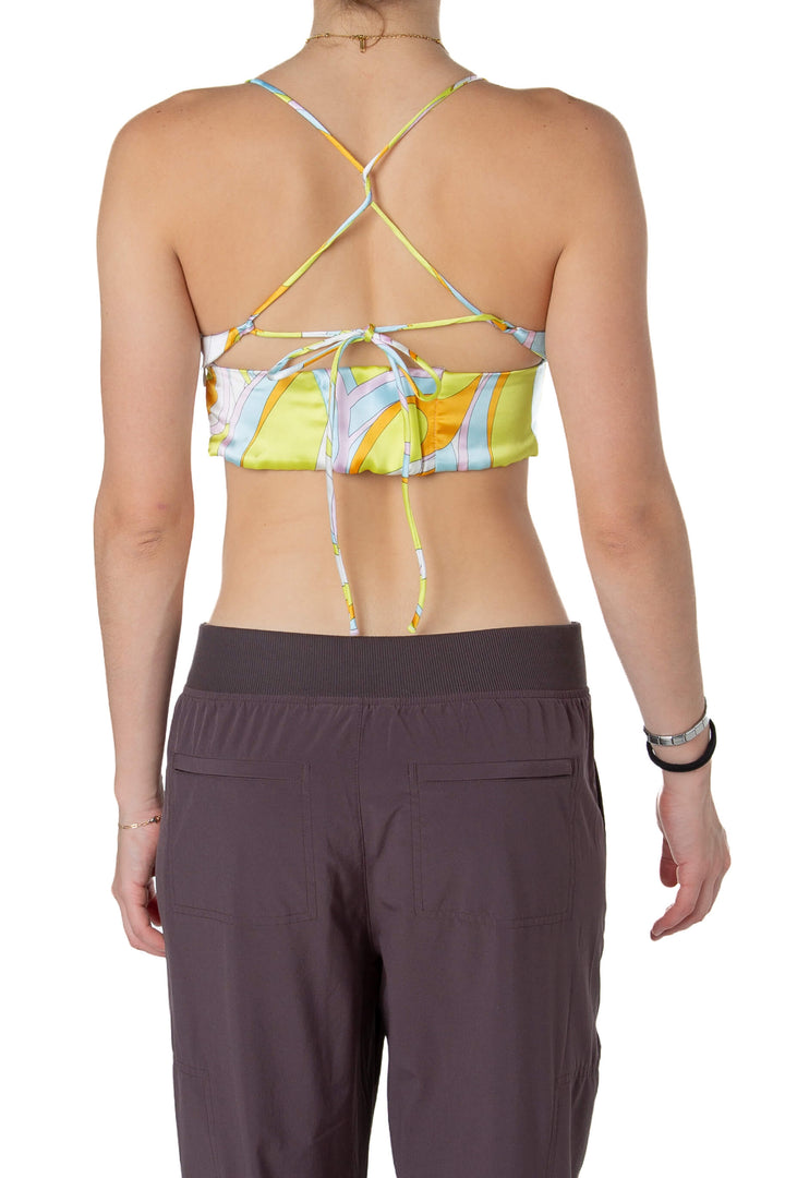 Top Zara satinado multicolor estampado, vista trasera
