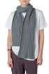 Bufanda Benetton tejida gris, vista lateral