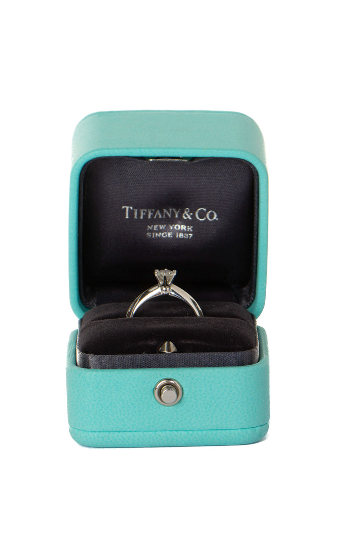 Anillo Tiffany & Co., detalle – ClosetRehab