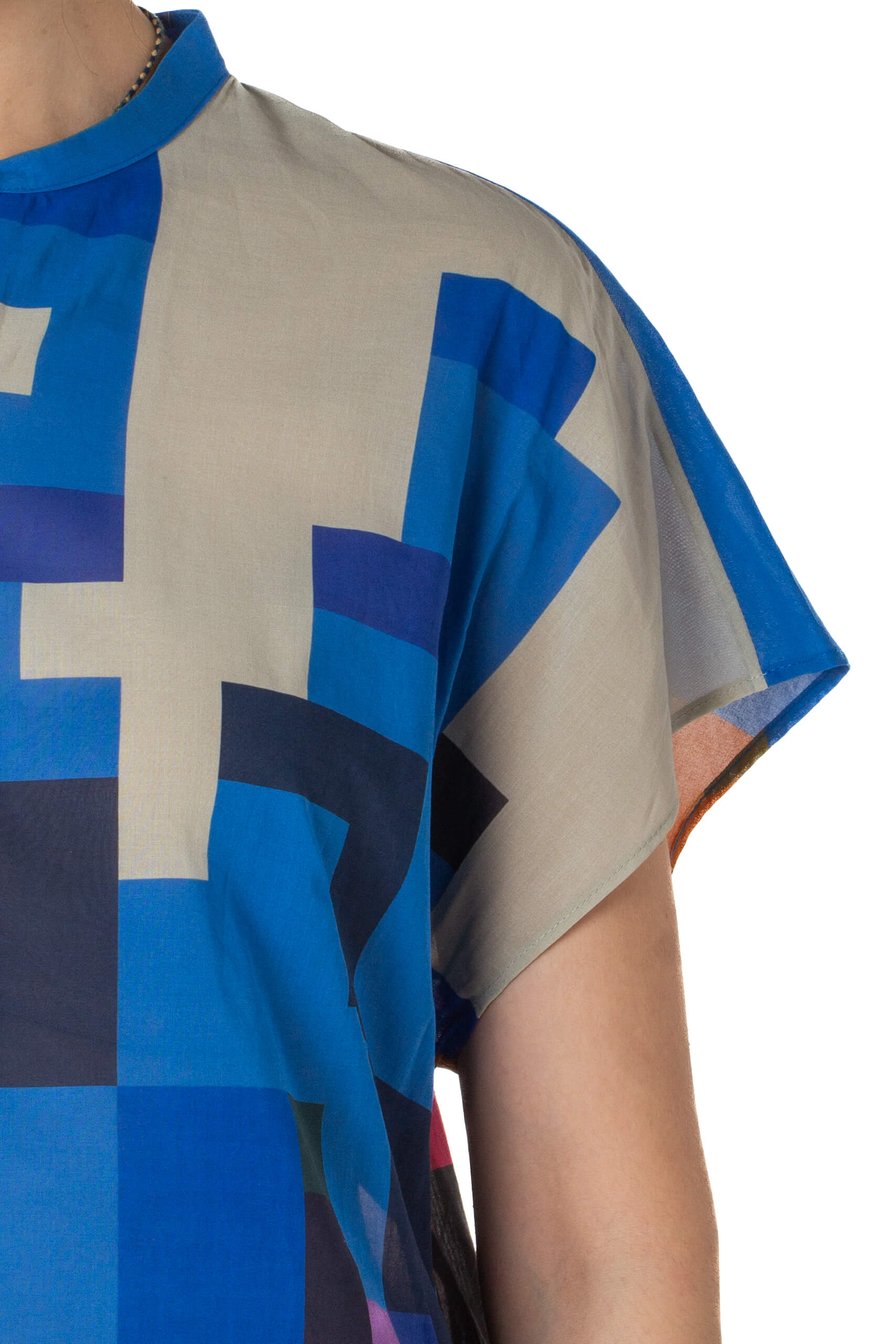 Akris Punto, Talla 8