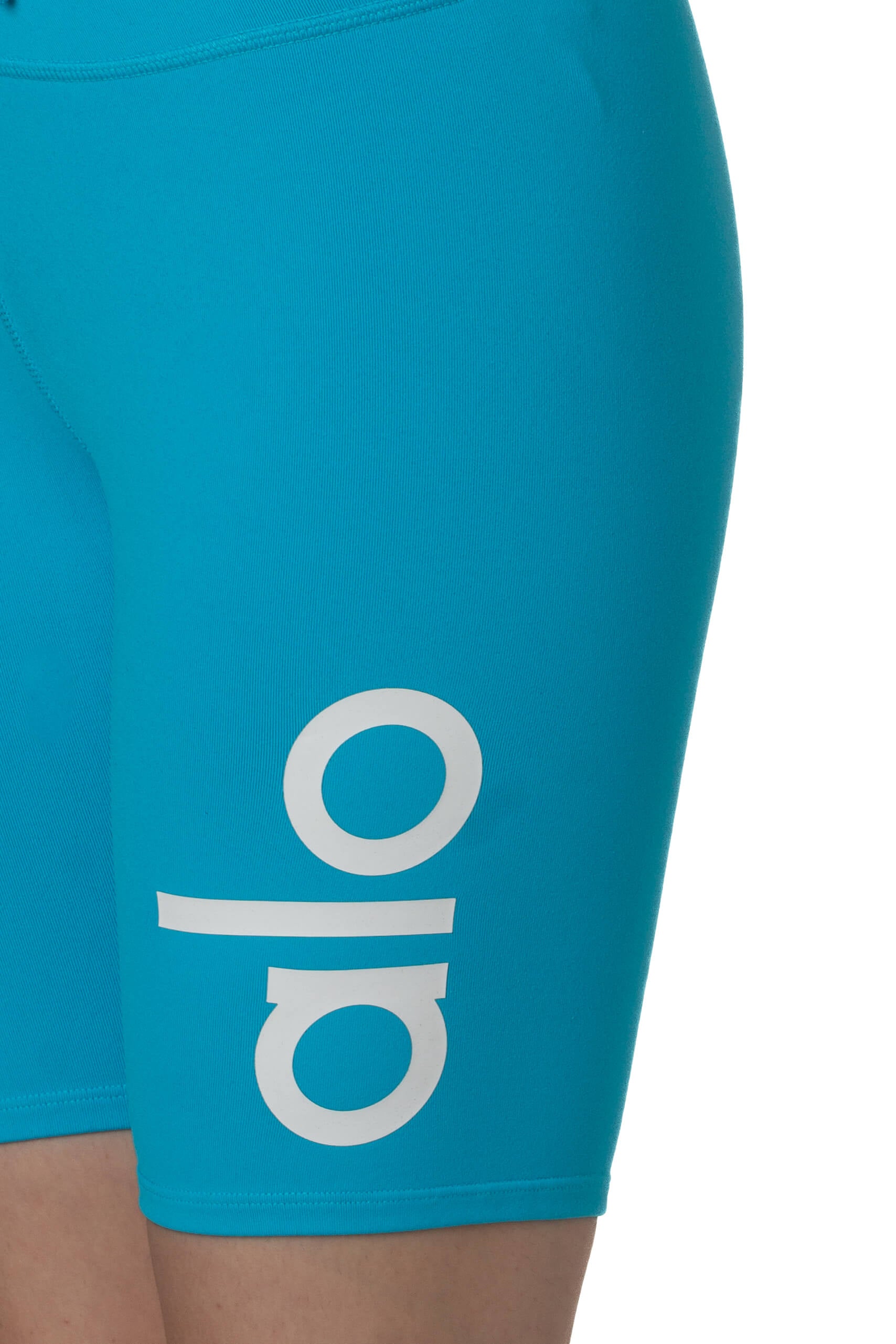Alo Yoga, Talla S