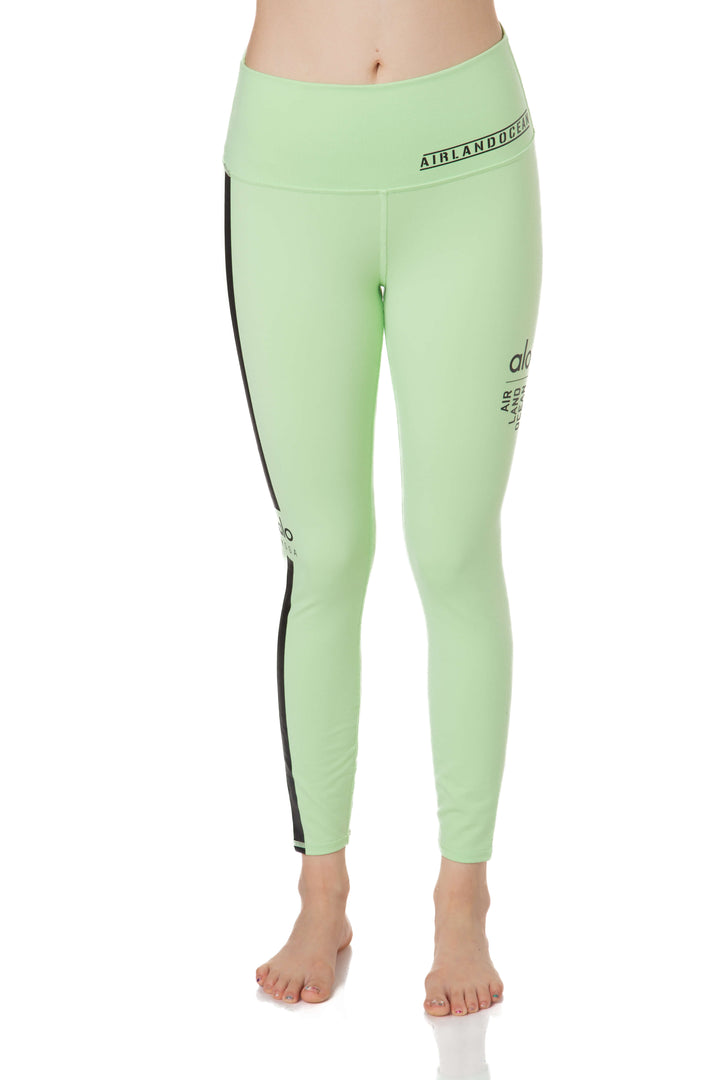 Pantalón Alo Yoga, vista frontal – ClosetRehab