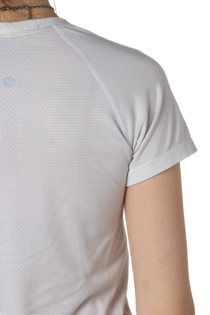 Blusa Lululemon, detalle 6 – ClosetRehab