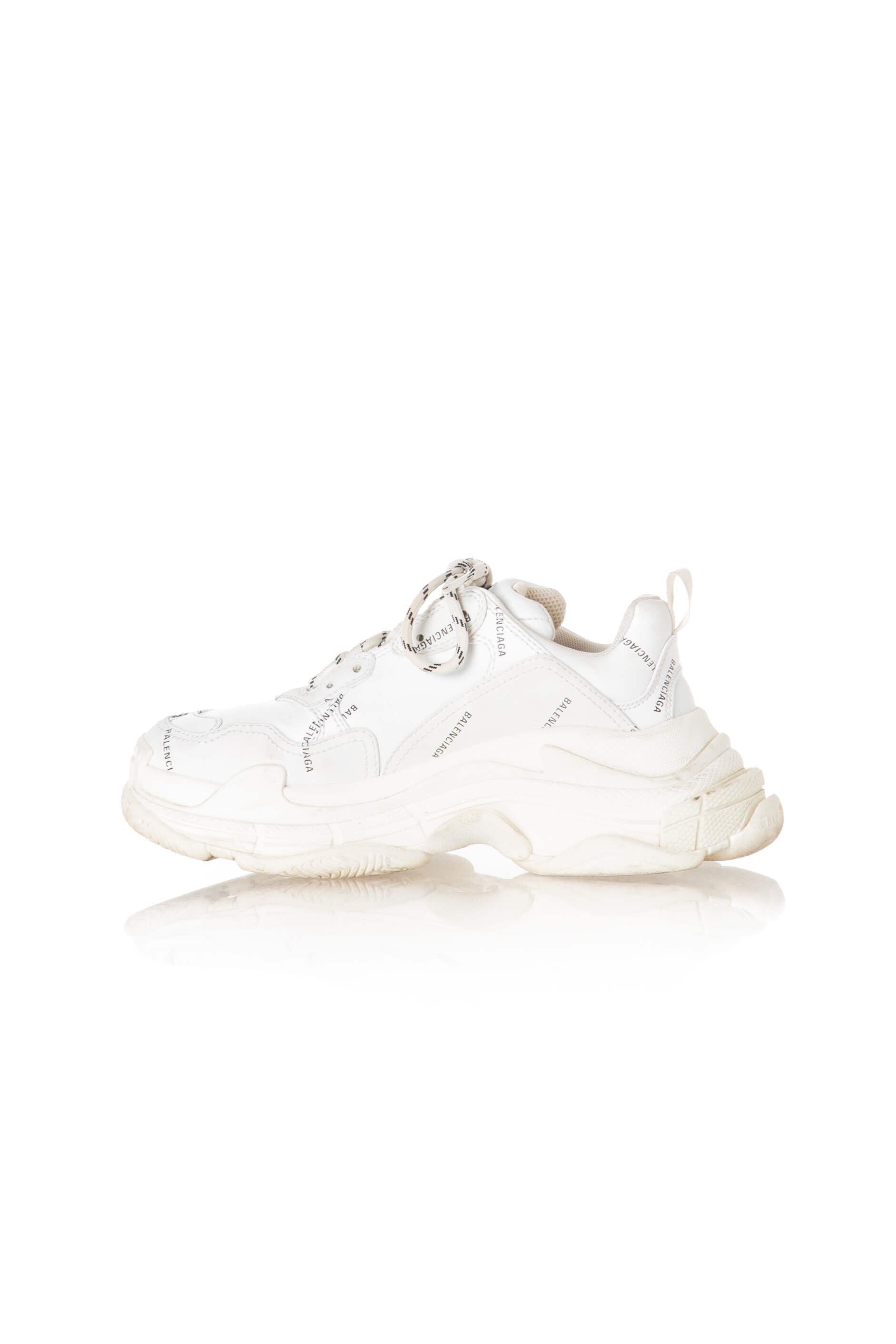 Balenciaga, Talla 9