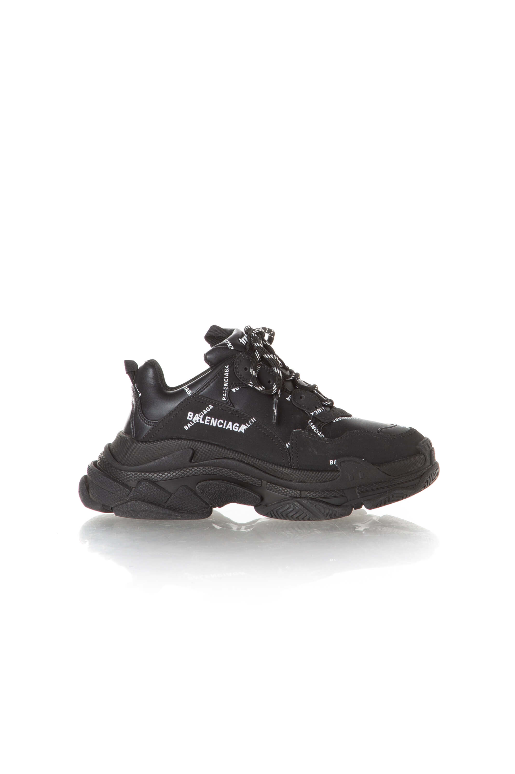 Balenciaga, Talla 9