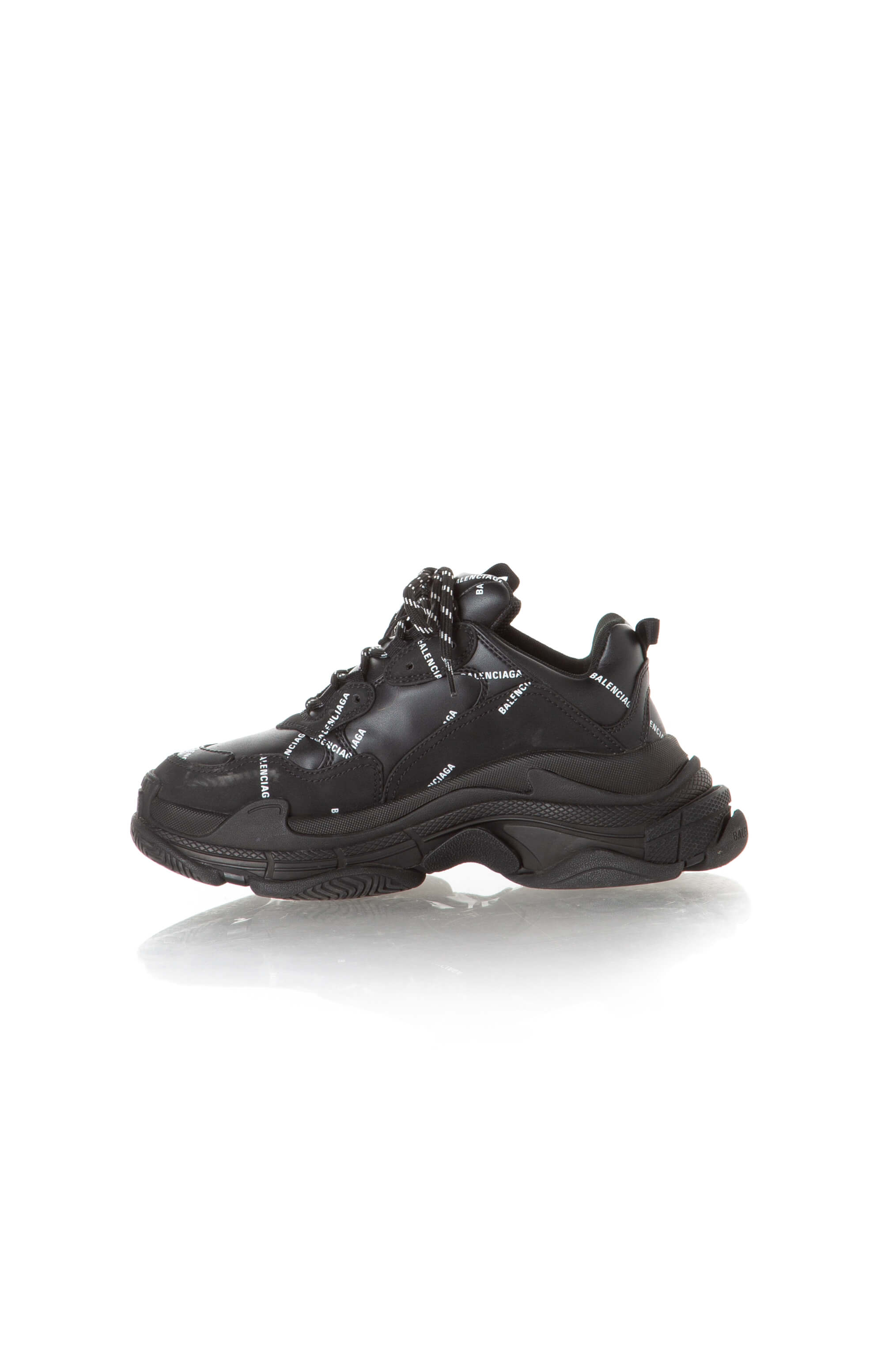 Balenciaga, Talla 9