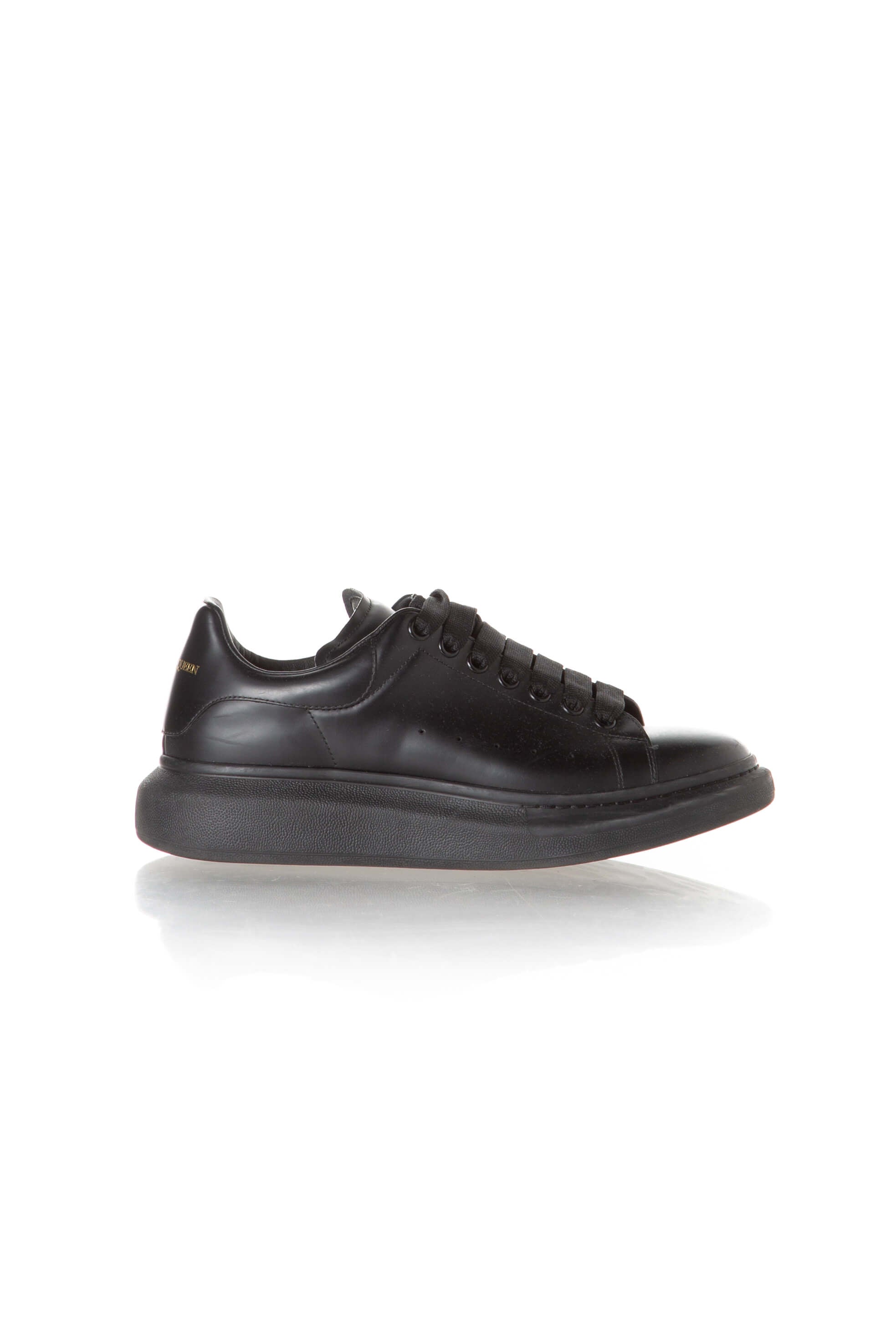 Alexander McQueen, Talla 9