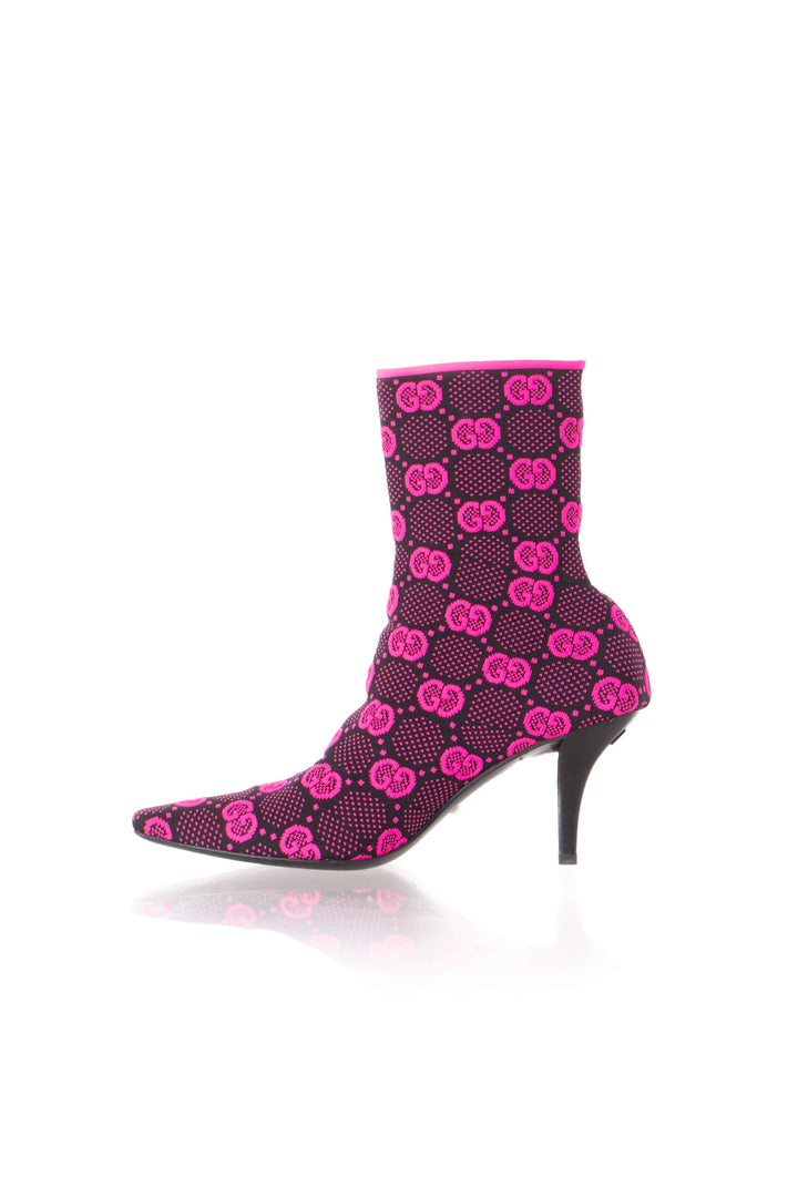Botines Gucci negro talla 7 USA, detalle de monograma GG rosa | ClosetRehab