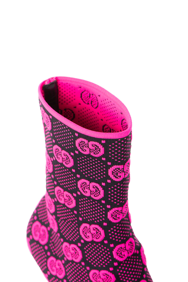 Botines Gucci negro talla 7 USA, dustbag, detalle de producto | ClosetRehab