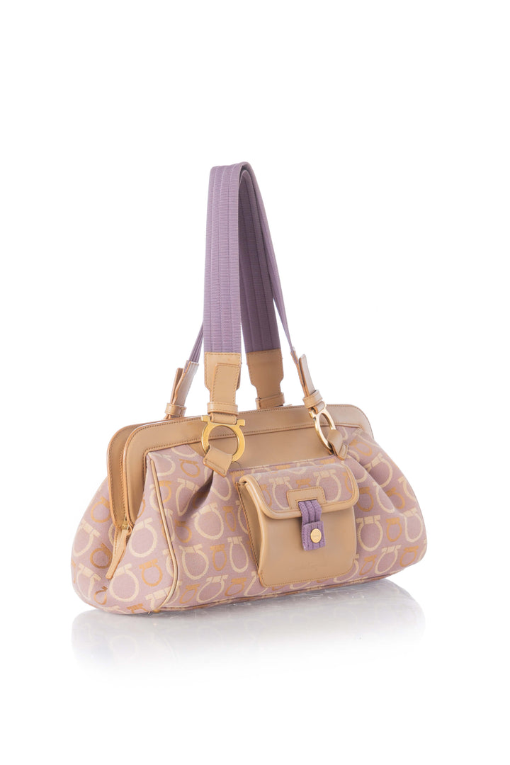 Bolsa Salvatore Ferragamo café y estampado, vista posterior – ClosetRehab