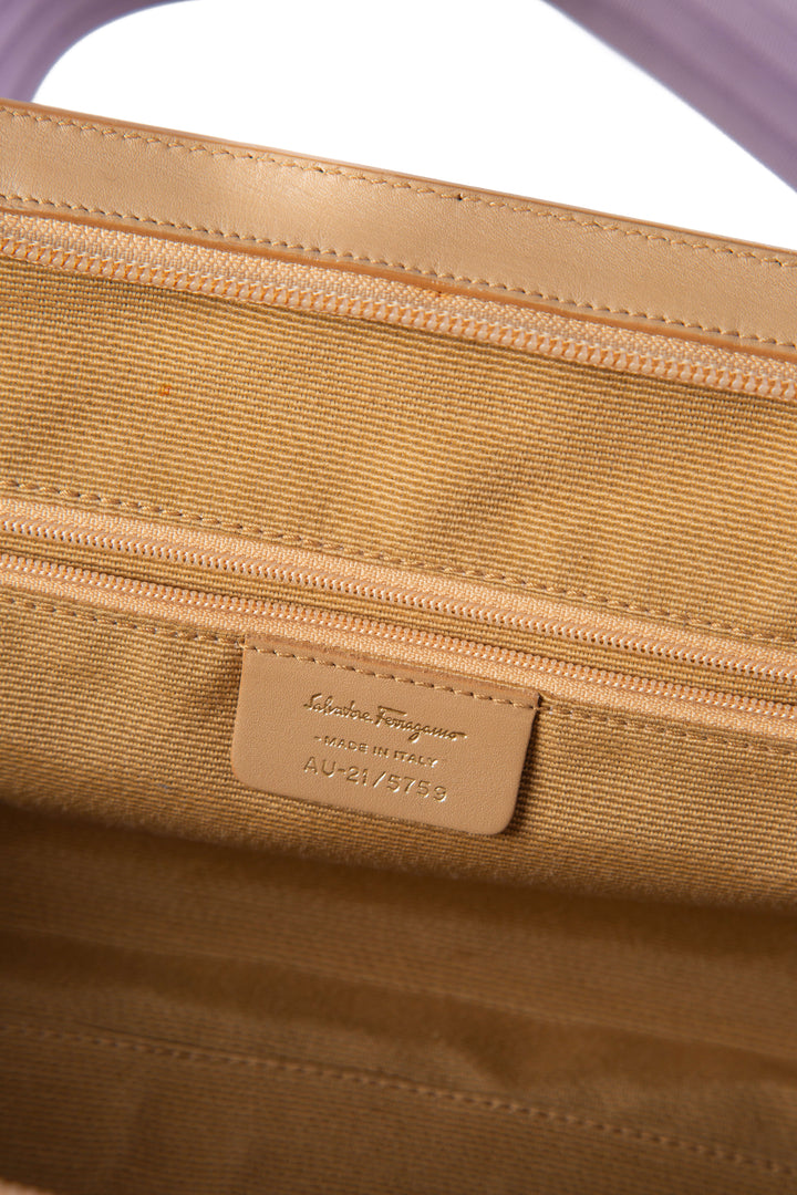 Bolsa Salvatore Ferragamo café y estampado, detalle 8 – ClosetRehab