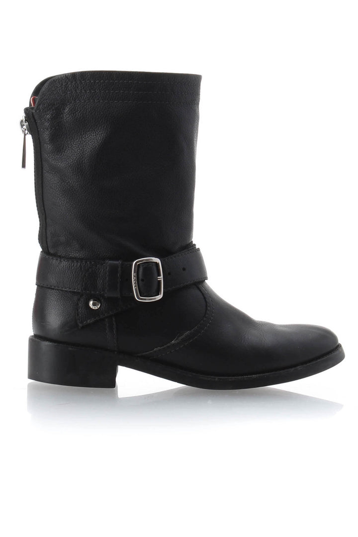 Zapato Bally negro, vista frontal – ClosetRehab