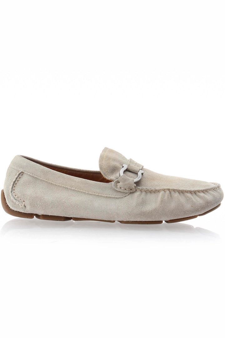 Zapato Ferragamo, vista frontal – ClosetRehab