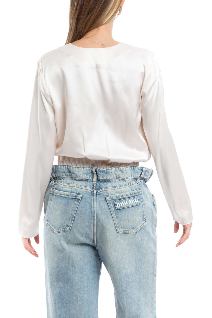 Body Cushnie de seda marfil con escote cruzado, vista posterior