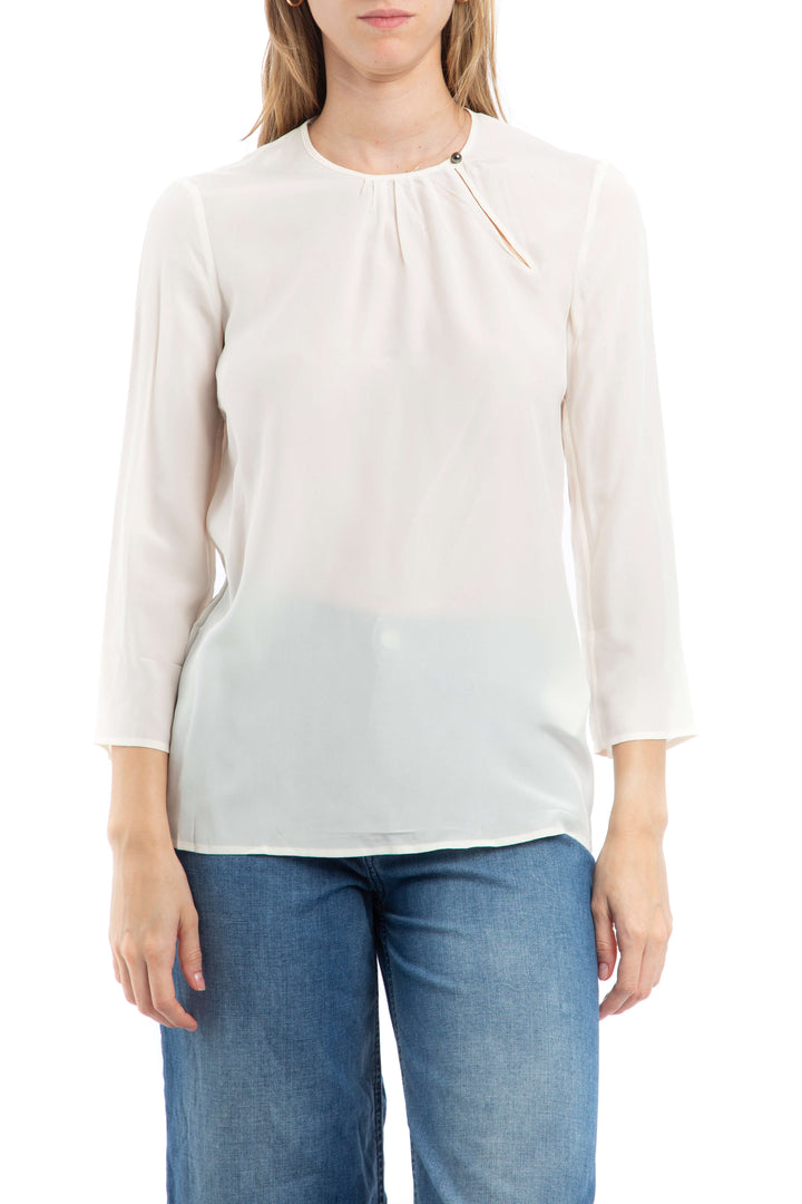 Blusa Salvatore Ferragamo de seda marfil, vista frontal