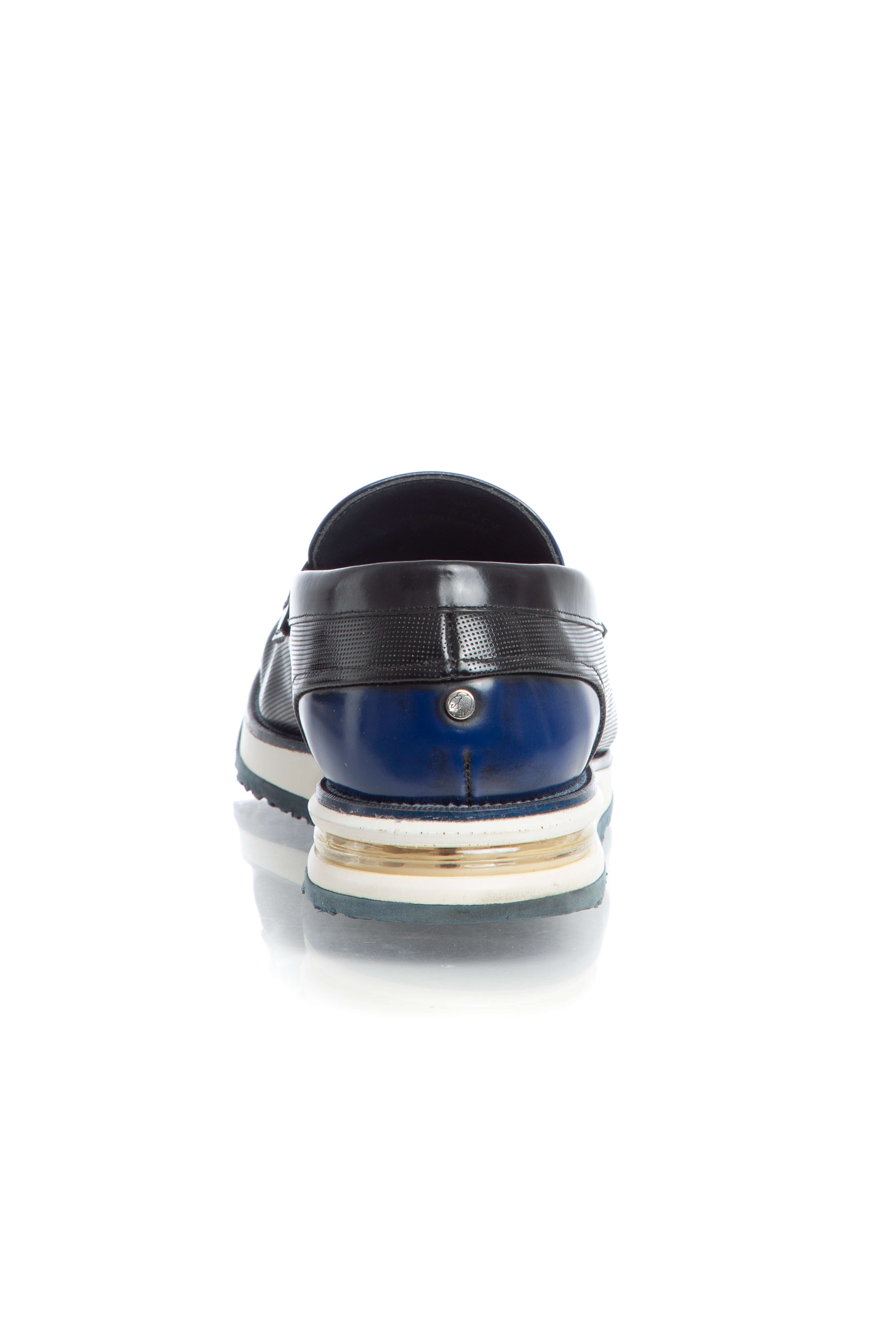 PRADA (México), Talla 9.5