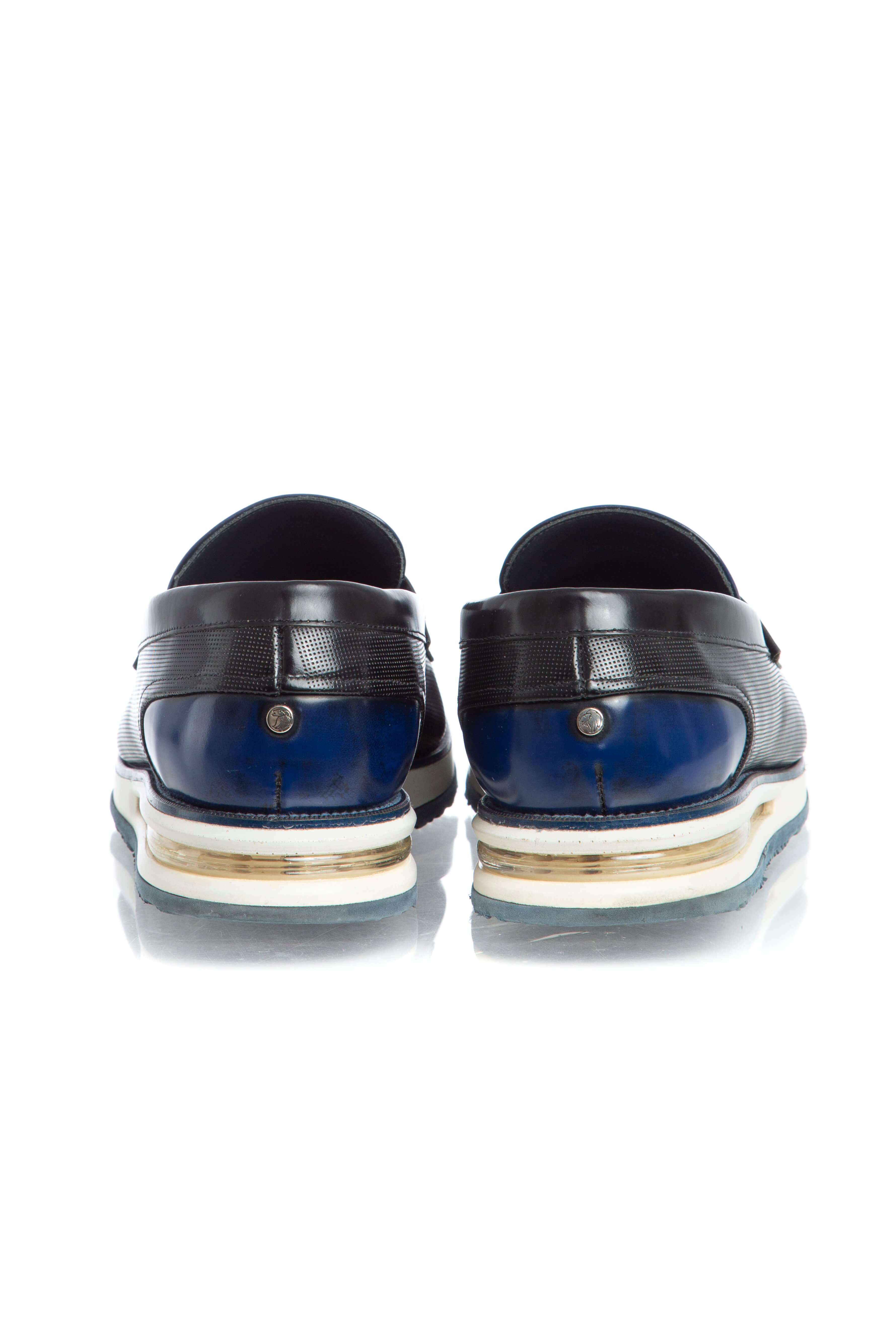 PRADA (México), Talla 9.5