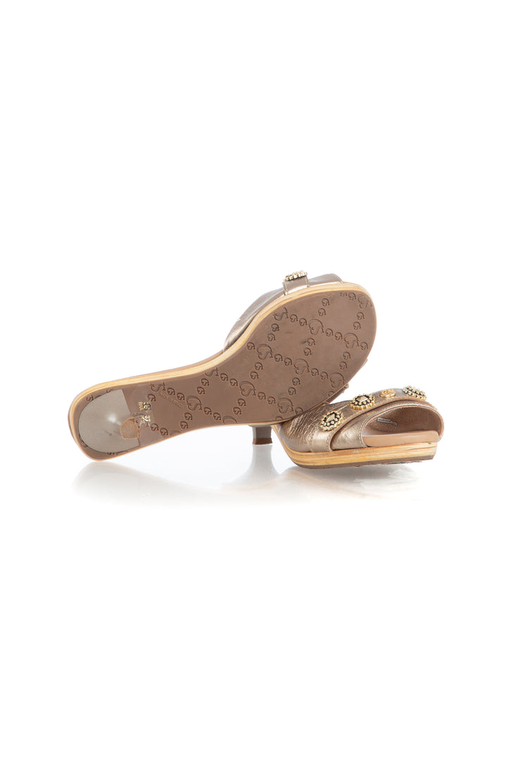 Zapato Carmen Steffens dorado, detalle 8 – ClosetRehab