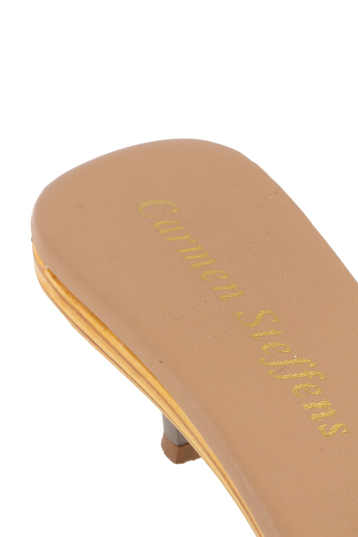 Zapato Carmen Steffens dorado, detalle 10 – ClosetRehab